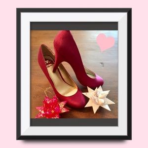 Fergalicious fuschia satin Pumps Sz 7 1/2